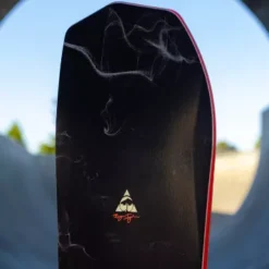 Arbor Bryan Iguchi Pro Camber 2024 Snowboard 10 Arbor Bryan Iguchi Pro Camber 2024 Snowboard -Cheap Volcom Store BryanIguchiProCamber2024Snowboard 1