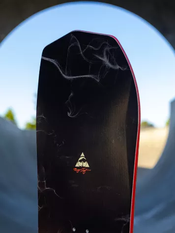 Arbor Bryan Iguchi Pro Camber 2024 Snowboard 4 Arbor Bryan Iguchi Pro Camber 2024 Snowboard - Image 2